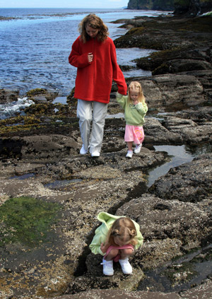 Jen, Marie and Emily exploring the tidepools